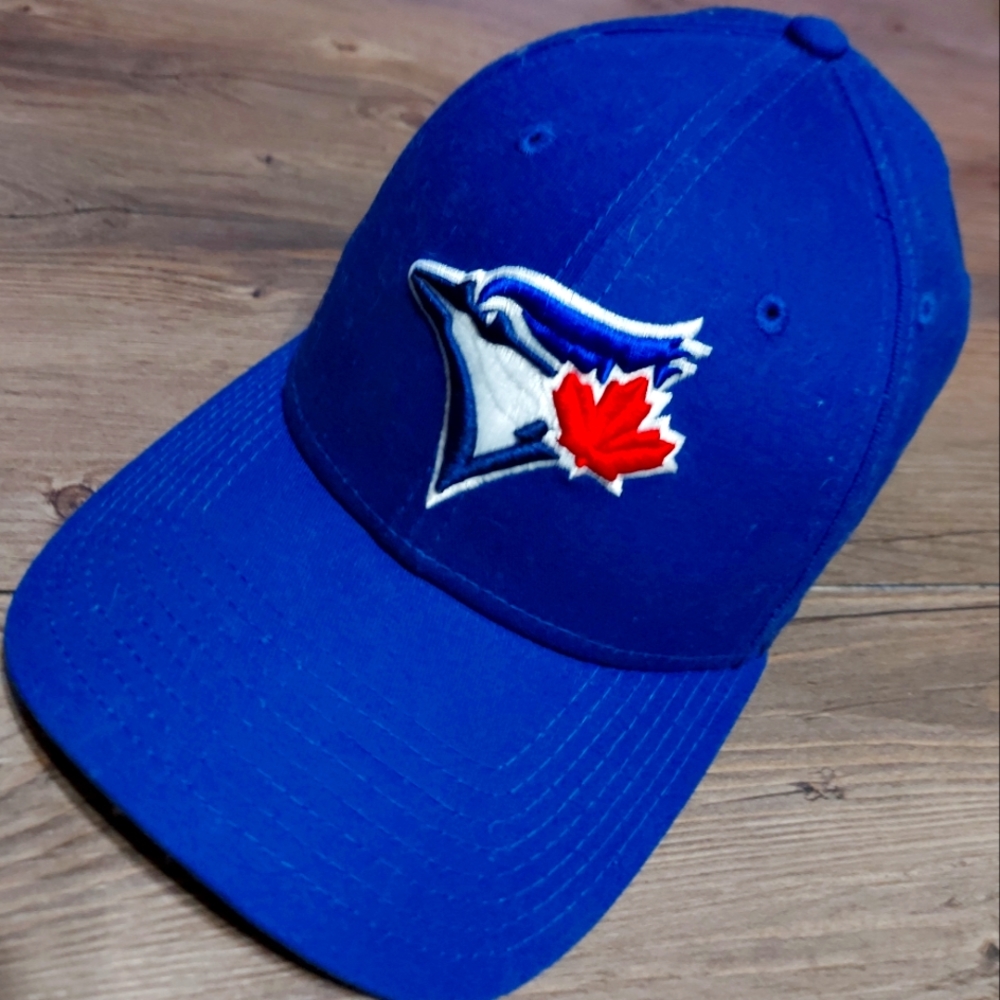 Tormot Blue Jays velcro strap back